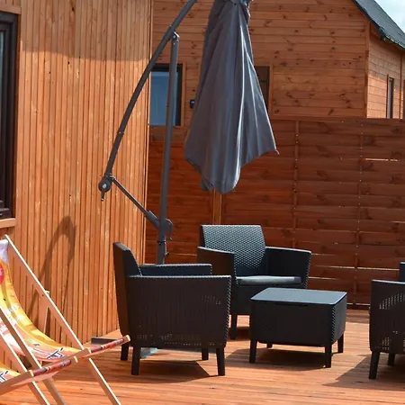 Lodge Domki Strzezenice *