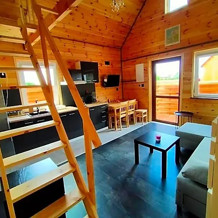 Domki Strzezenice Lodge Strzezenice