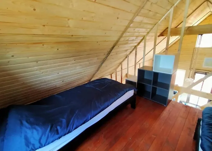 Domki Strzezenice Lodge